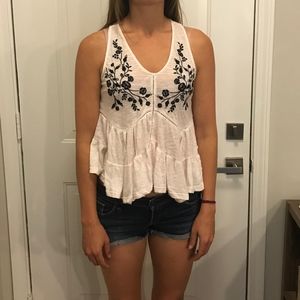 Taylor & Sage Flowy Razorback Top